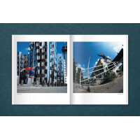 Capsule Buch Helge Tscharn