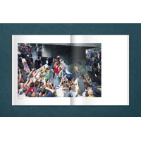 Capsule Buch Helge Tscharn