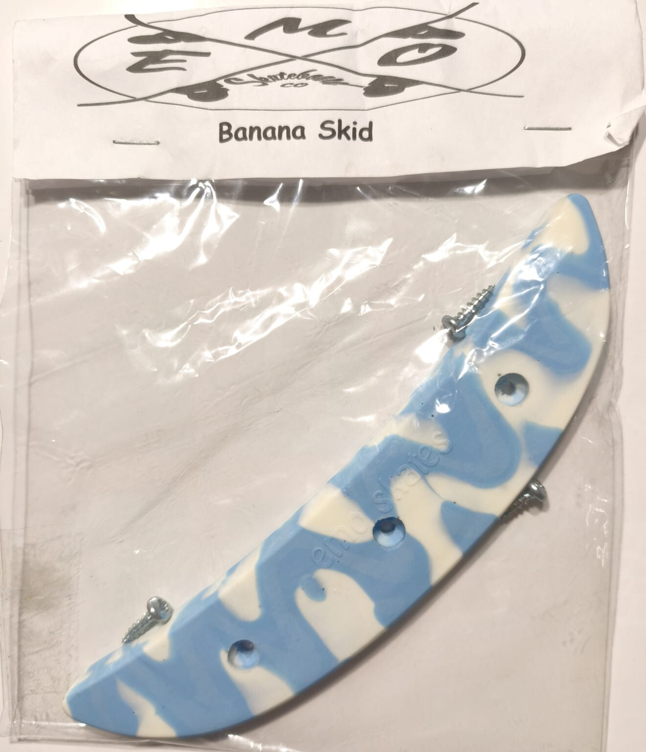 Emo Bone Banana skid hellblau/Weiß