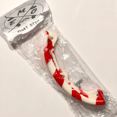 Emo Bone Schozzle Bone Rot/Weiß
