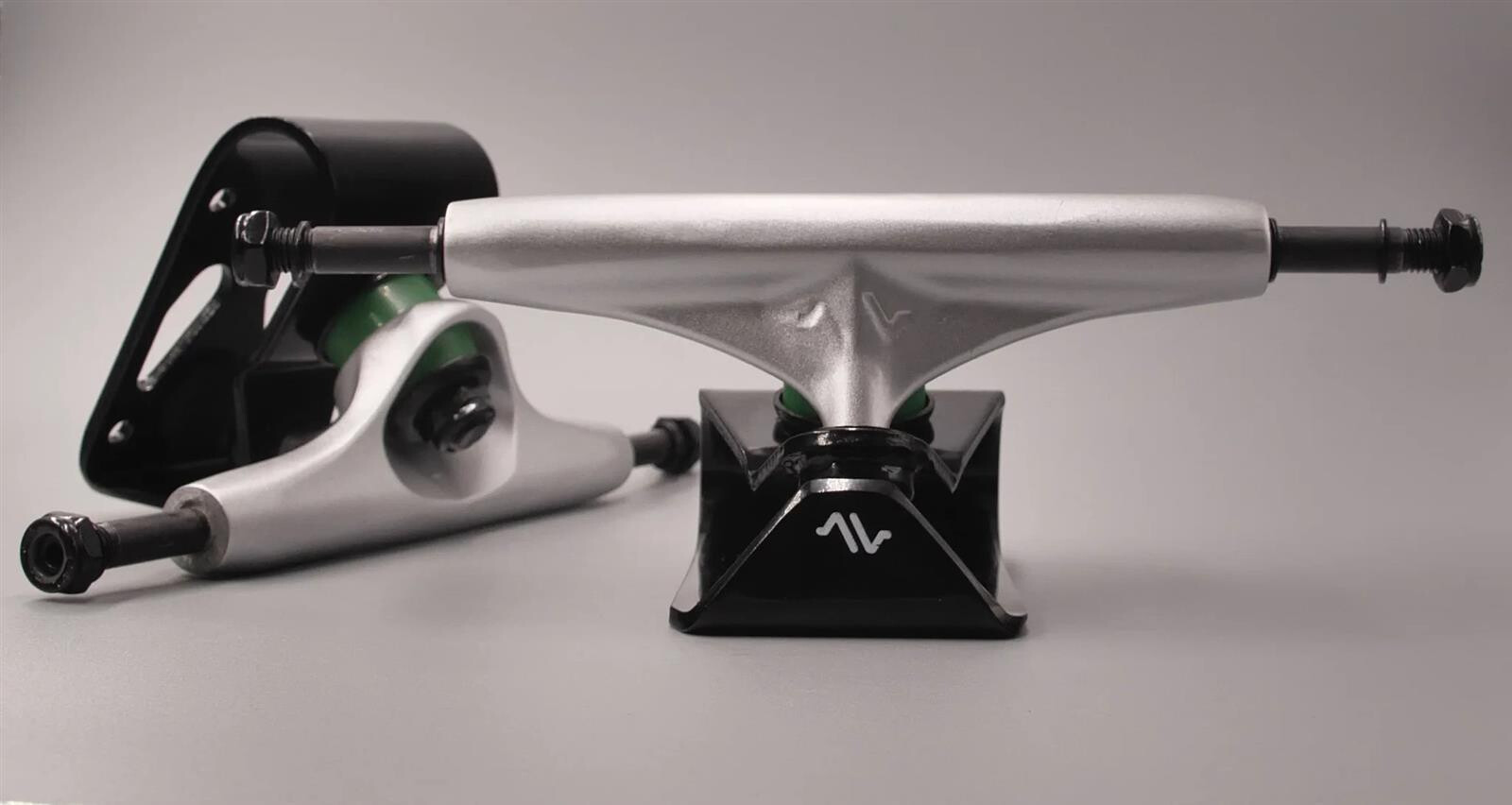 Avenue Suspension Truck TKP 8,25"  Gen 2 black/grey