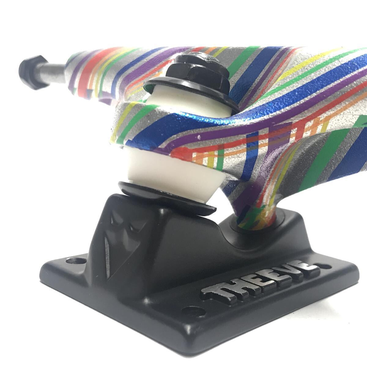 THEEVE TRUCKS CSX CLASSIC V3 RAINBOW  5,25