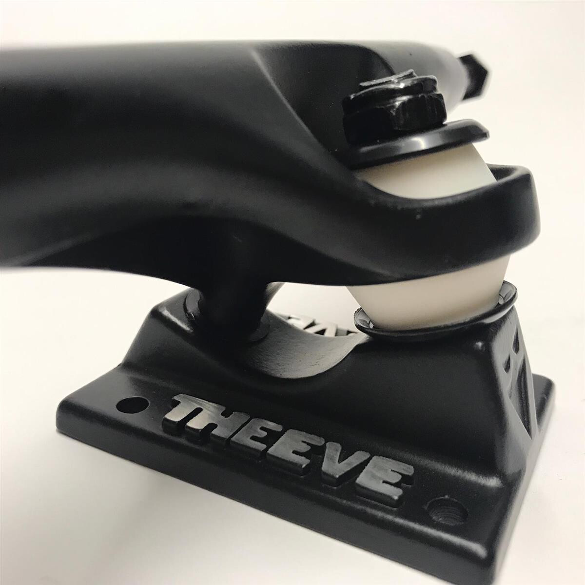 THEEVE TRUCKS CSX CLASSIC V3 BLACK 5,5