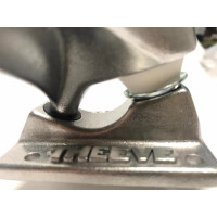 THEEVE TRUCKS TiKING RAW 5,5